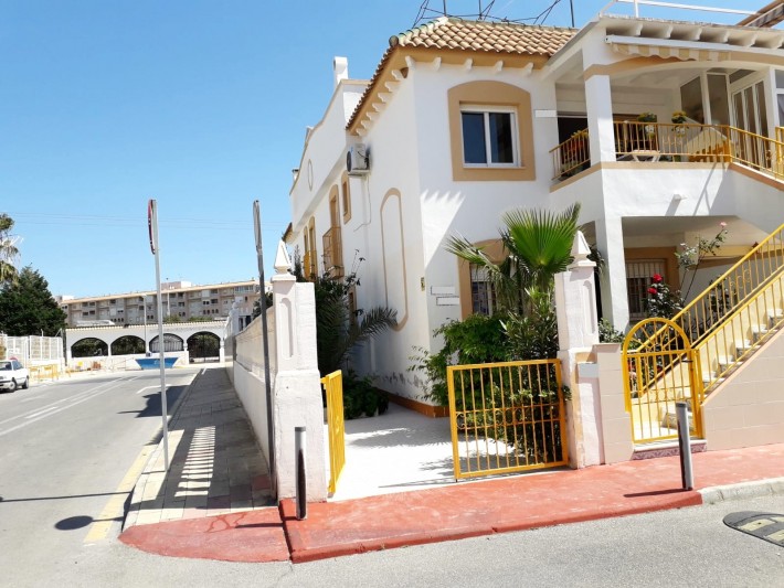 Spain Costa Blanca, Torrevieja, 3 bedroom lower bungalow, 950 m to the beach