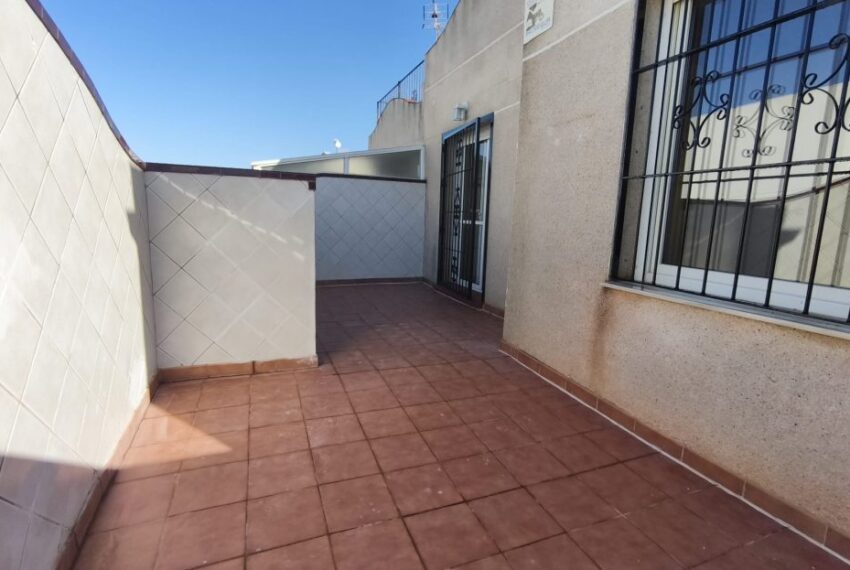 FOTO-15-BALCON-TERRAZA-1110x623
