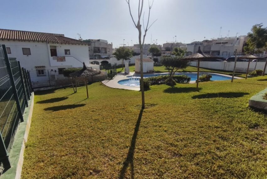 FOTO-18-URBANIZACION-PISCINA-1110x623