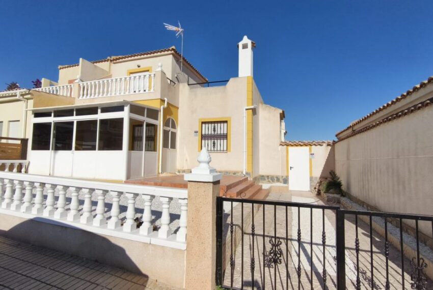 FOTO-3-FACHADA-DESDE-PUERTA-PARKING-1110x623